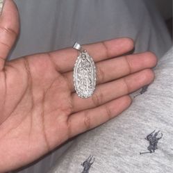 Silver Virgin Mary Pendant 