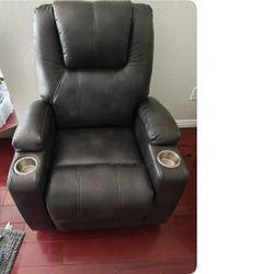 2 Jerome's Dual Cup Holder Recliner Laz-Boy Chair
