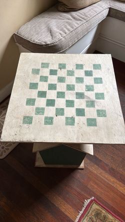 Green & white table with checkerboard top