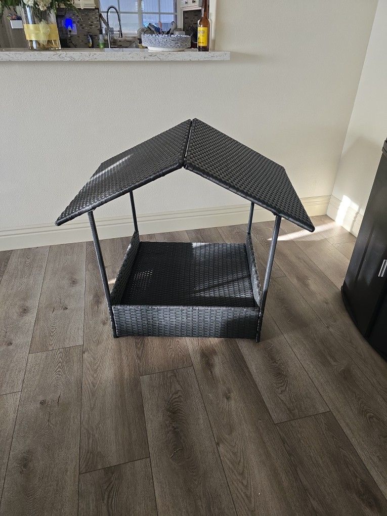 Dog Shade Bed
