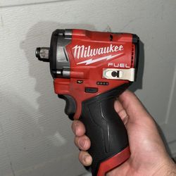 Milwaukee M12 FUEL 1/2 Stubby Impact Wrench