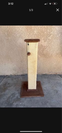 Cat scratching post