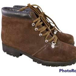 VINTAGE RED WING WOMAN BROWN SUEDE BOOTS SIZE 6 M VIBRAM SOLES
