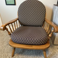 Vintage Solid Wood Chair - Beautiful Condition!