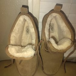 Woman's Size 8 Uggs New