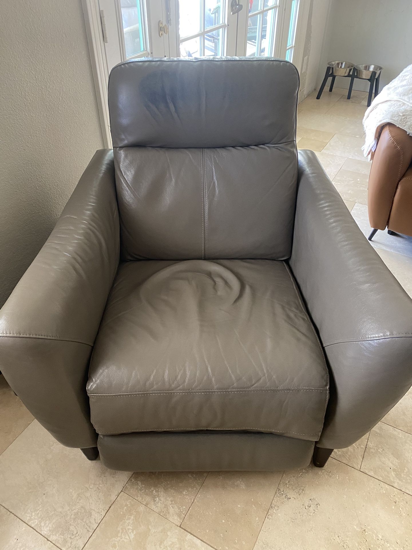 Free Scandavian Design Couches And Chair
