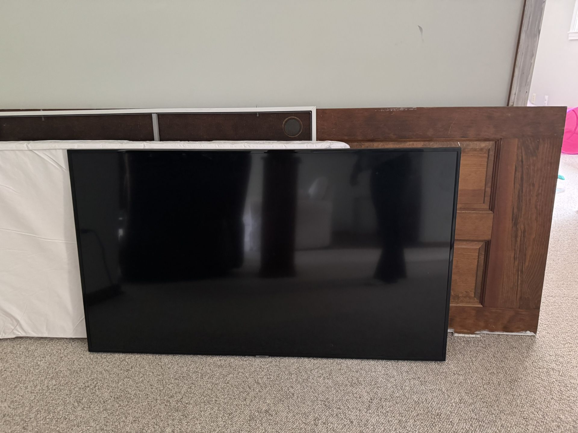 48” Samsung TV