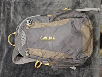 CAMELBAK BACKPACK BAG BACK PACK HIKING OUTDOOR BAG PACK WATER HYDRATION PACK CAMELBAK CAMEBACK