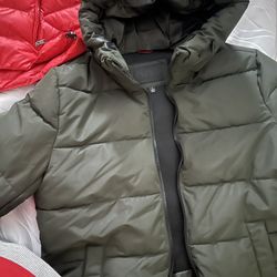 Micheal Kors Size Large