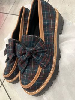 Women's shoes