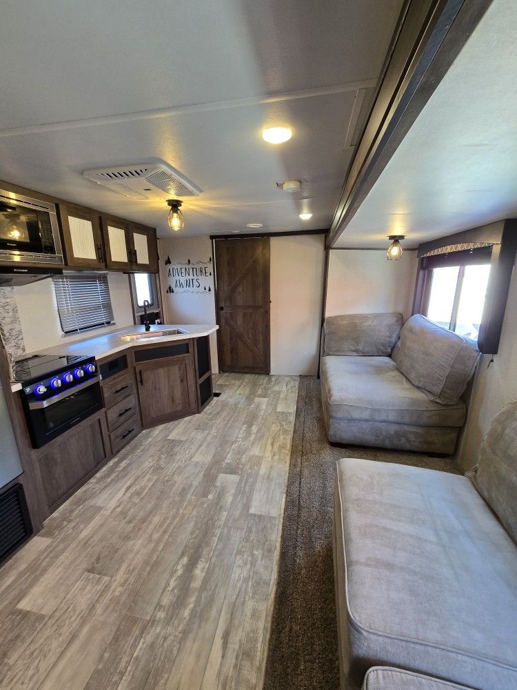 Avenger Rv Travel Trailer 2020 29 Ft