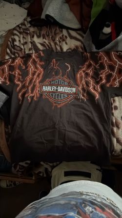 Harley Davidson t shirt Lightning ⚡️ Buffalo, New York 🦬 