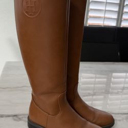 Tommy Hilfiger boots