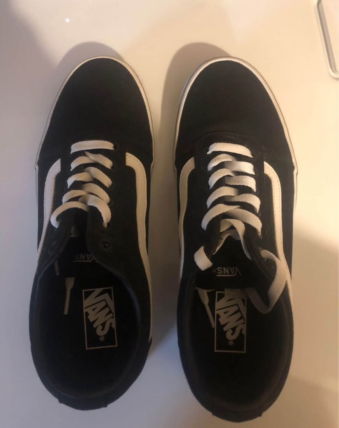 Men’s Vans Size 9