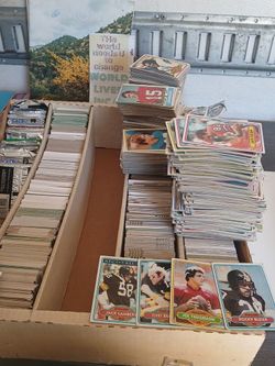 Sports card lot vintage football and baseball sports cards