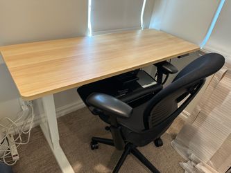 VIVO Bamboo Standing Desk + Steelcase Leap V2 Chair – Ergonomic Home Office Setup
