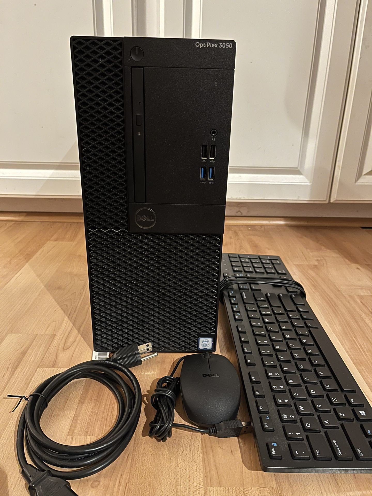 Dell OptiPlex 3050 Desktop Computer