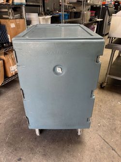 Cambro CMB1826LTC Food Pan/Tray Storage Cart Front Loading NSF Insulated NON-Heated #3976