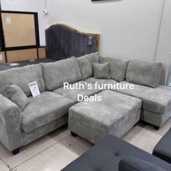 3-Pc Sectional Sofa With Ottoman Storage & USB Port
