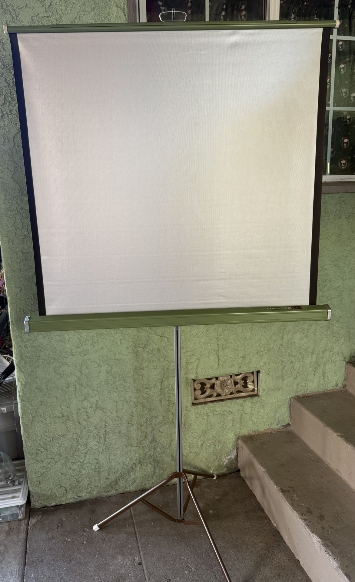 Movie Screen For Color 40”x40” Stand Da-Lite 
