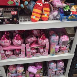 Large Lot Of Kids Toys! 