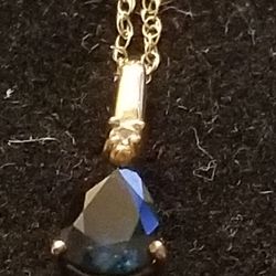 Stunning Blue Sapphire Necklace With A 18" Gold Chain