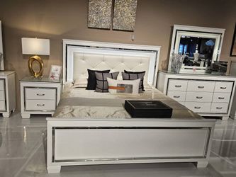 Queen size bedroom set 4pcs