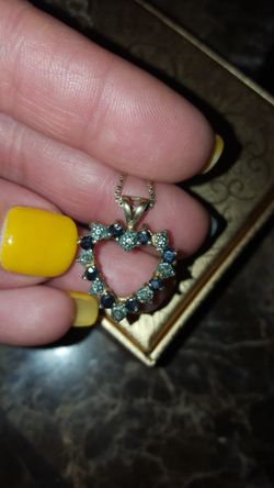 Sapphire heart-shaped pendant and necklace