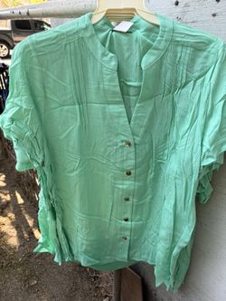 Plus Size Women’s Tops