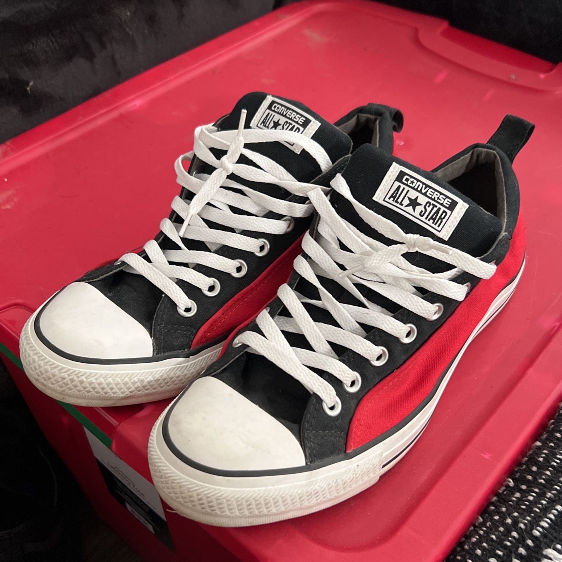 Mens Size 11 Converse