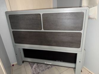 Full size/Queen bed frame