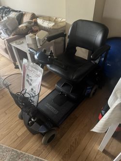 Gogo Elite Traveler, Four Wheel Scooter