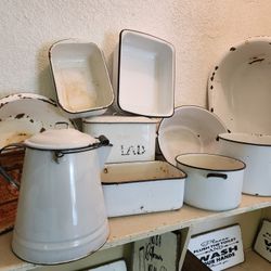 Vintage Enamel Porcelain Cook Ware.