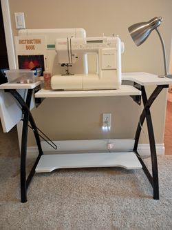 New Home Memory Craft Computerized Sewing Machine with Stand