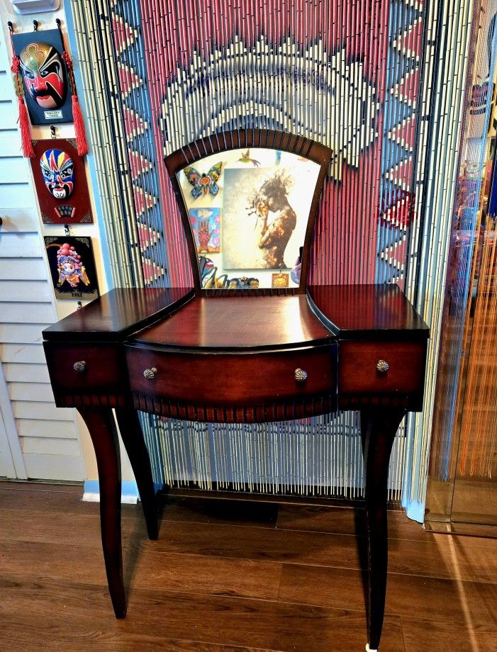 Vintage Bombay Company Make Up Jewelry Table With Mirror 30"×28"×14"