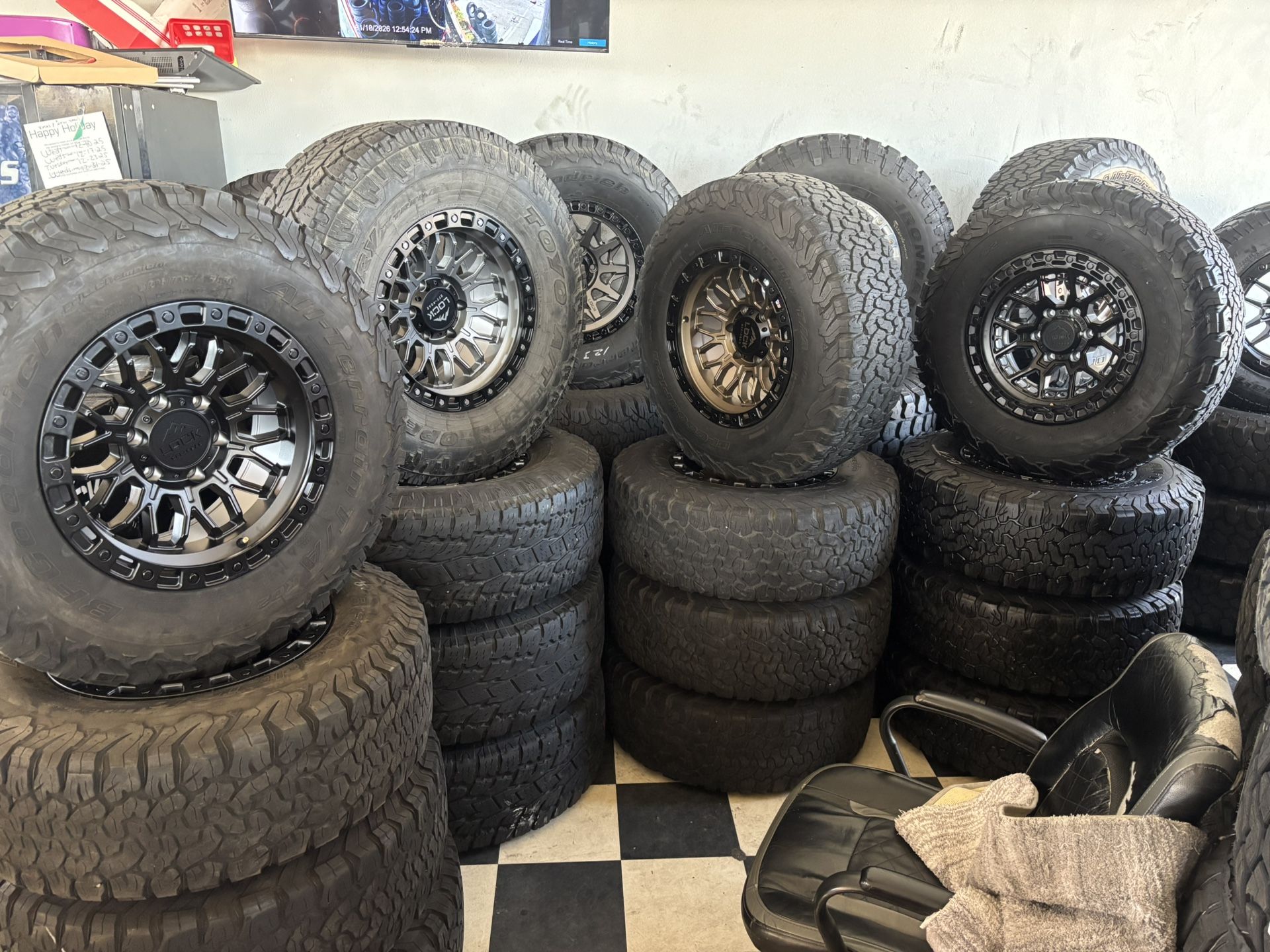 Bendo RINES Nuevos Con Llantas Usadas Para Toyota Tacoma Chevy Silverado Y For Y Jeep