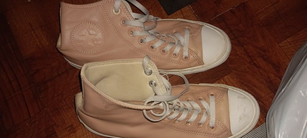 USED All Star Women's Converse