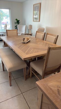 Dining room set