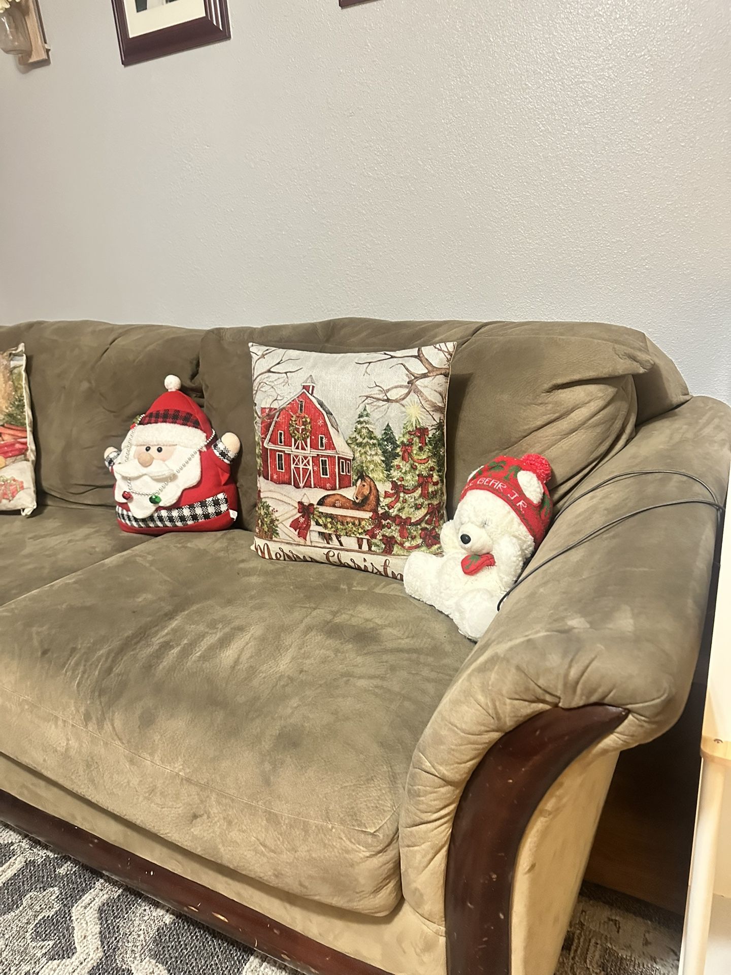 Couches Need Gone ASAP