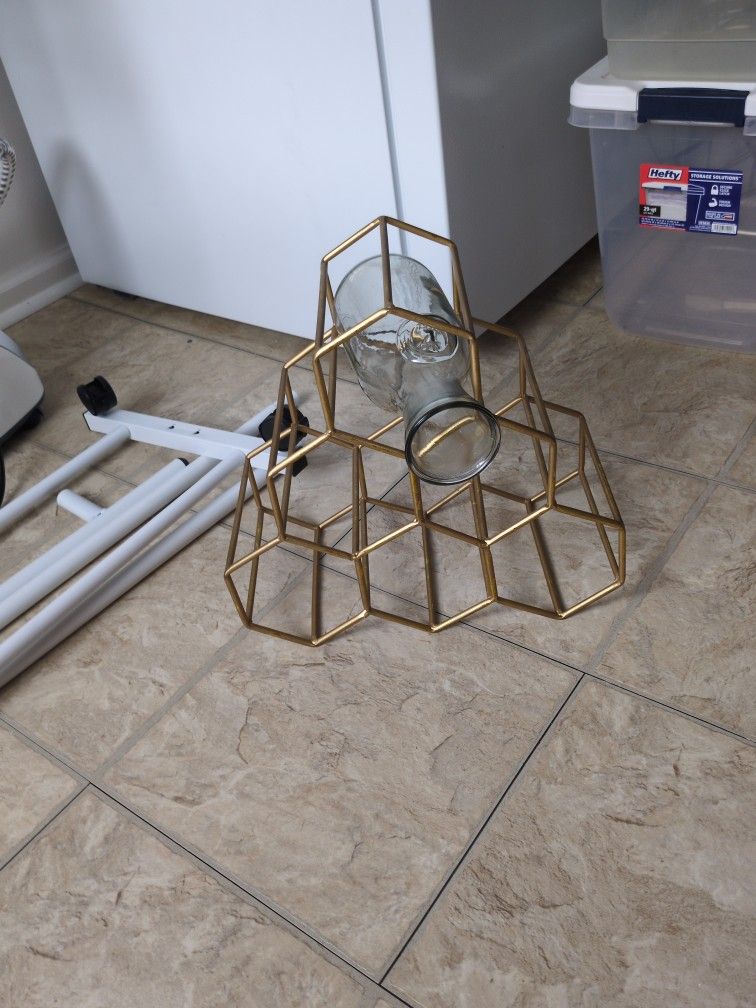 Wine Rack with Decanter