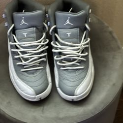 Jordan 12s Size 6 Good Condition With Box 