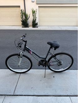 Roadmaster Granite Peak Mountain Bike