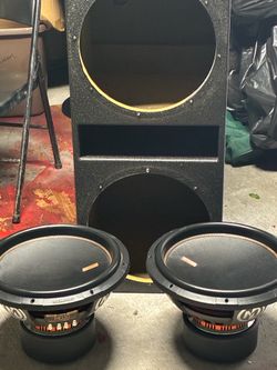 A pair of 15 inch Memphis Mojo’s along with a pro box