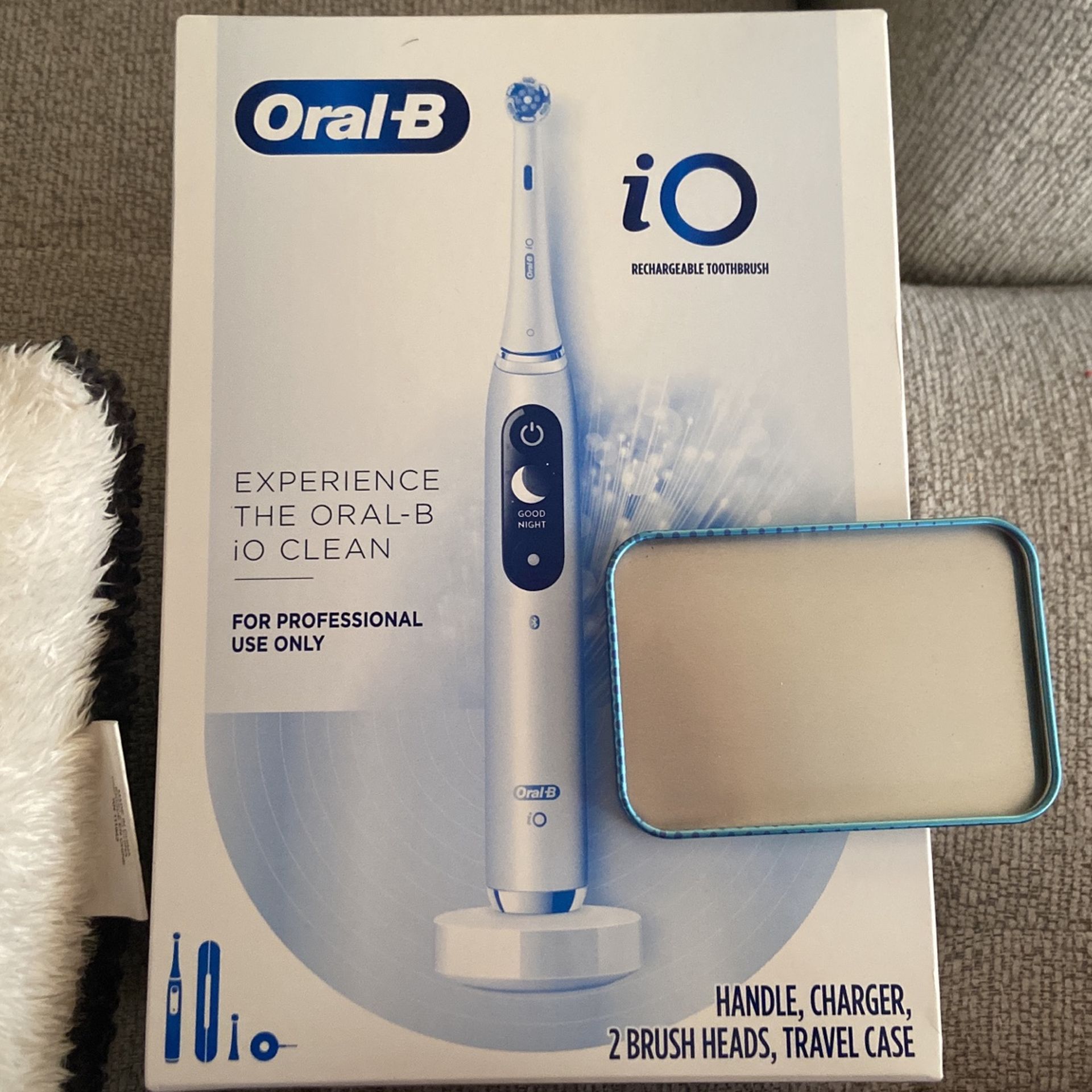 Oral B Electric Toothbrush 