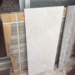 Free box Of Tile 32x32 3 Pieces In A Box