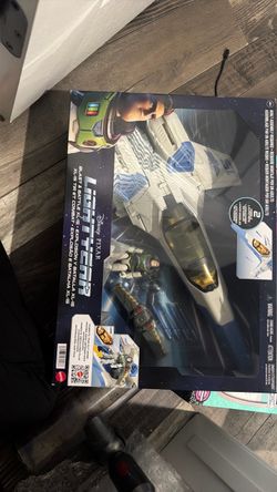 Buzz Light Year Blast and battle toy BRAND NEW IN BOX