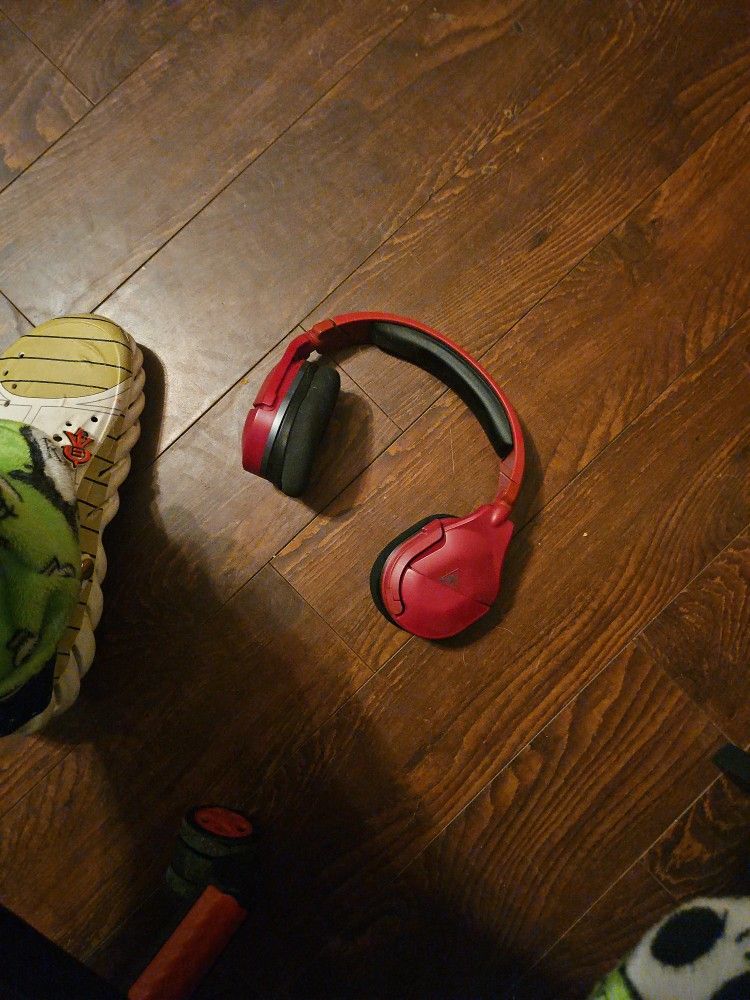 Turtlebeach Headset Only !!!! Noo Tongle or USB