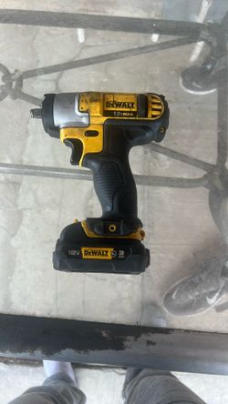 Dewalt 3/8 Impact Dcf813
