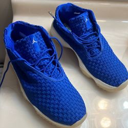 AIR JORDAN FUTURE 9.5 HYPER ROYAL BLUE NEW
