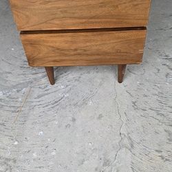 Small VINTAGE side table. Excellent For Restoration Or Repair